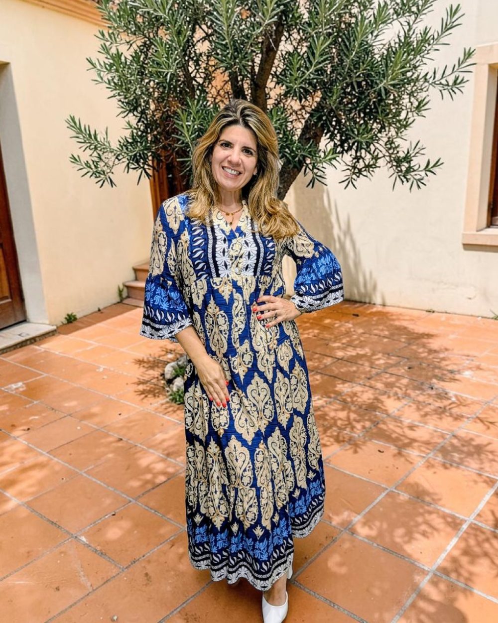vestido aurora elegant fluid dress.