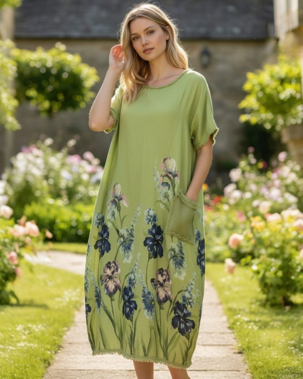 O Vestido Melodie Green Harmony é versátil e adapta-se ao teu estilo em segundos.